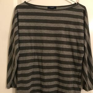 Striped Gray 3/4 length sleeve shirt